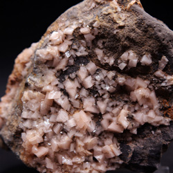 Minerales de la provincia de Alicante. Dolomita