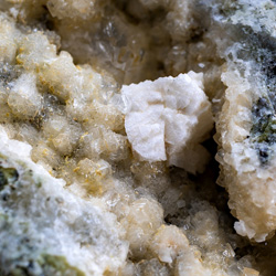 Minerales de la provincia de Alicante. Garronita