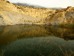 Grupo Mineralógico de Alicante. Canteras de arcilla situadas en la Zona del Pla, junto a la siera de los Tajos. Agost. Alicante