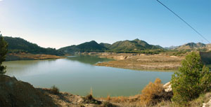 Cercanias embalse Amadorio. Villajopyosa. Alicante