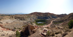 Grupo Mineralógico de Alicante. Cantera de los Morteros. Aspe. Alicante