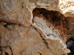 Grupo Mineralógico de Alicante.La cantera es la antigua del trasvase Tajo-Segura,Peñas de San Pedro, Albacete     
