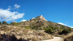 Grupo Mineralógico de Alicante. Explotación de Ofitas. Sierra de Olta. Calpe. Alicante Alicante