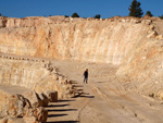 Grupo Mineralógico de Alicante. Explotación de Áridos. Enguera. Comarca Canal de Navarres. Valencia   