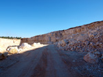 Grupo Mineralógico de Alicante. Explotación de Áridos. Enguera. Comarca Canal de Navarres. Valencia   