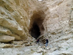 Grupo Mineralógico de Alicante. Afloramiento de Marcasitasa en el Alcavo. Agost. Alicante  