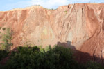 Grupo Mineralógico de Alicante. Antigua explotación de Arcilla. Zona Serratella Moralet. Alicante

  