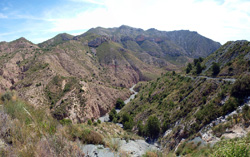 Grupo Mineralógico de Alicante. Cantera los Serranos. Sierra de Albatera. Hondon de los Frailes. Alicante 