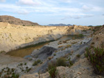 Grupo Mineralógico de Alicante. Canteras de arcilla situadas en la Zona del Pla, junto a la siera de los Tajos. Agost. Alicante