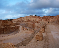 Grupo Mineralógico de Alicante. Gravera del Barquero. Enguera. Valencia