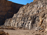 Grupo Mineralógico de Alicante. Explotación de de áridos de Holcin. El Cabezonet. Busot. Alicante


