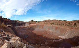 Grupo Mineralógico de Alicante. Cantera el Chicano. Macisvenda. Murcia

