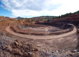 Grupo Mineralógico de Alicante. Cantera el Chicano. Macisvenda. Murcia

