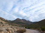 Grupo Mineralógico de Alicante.Cantera de Áridos Holcin. Busot. Alicante