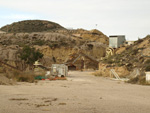 Grupo Mineralógico de Alicante.Cantera de Áridos Holcin. Busot. Alicante