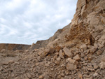 Grupo Mineralógico de Alicante.Cantera de Áridos Holcin. Busot. Alicante 