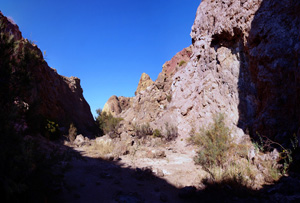 Grupo Mineralógico de Alicante. Explotaciones de yesos. Loma de las Indias. La Alcoraia. Alicante