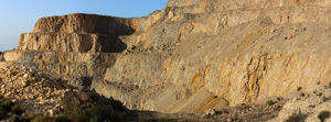 Grupo Mineralógico de Alicante. Cantera Holcín. Busot. Alicante