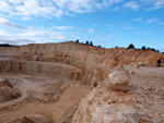 Grupo Mineralógico de Alicante.  Gravera del Barraquero, Hoya Redonda, Enguera, Comarca Canal de Navarrés, Valencia  