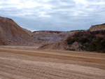 Grupo Mineralógico de Alicante. Gravera del Barraquero, Hoya Redonda, Enguera, Comarca Canal de Navarrés, Valencia 