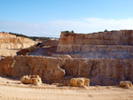 Grupo Mineralógico de Alicante. Gravera del Barraquero, Hoya Redonda, Enguera, Comarca Canal de Navarrés, Valencia 