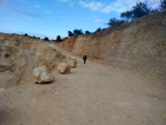 Grupo Mineralógico de Alicante. Gravera del Barraquero, Hoya Redonda, Enguera, Comarca Canal de Navarrés, Valencia 