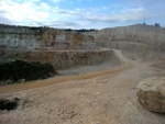 Grupo Mineralógico de Alicante. Gravera del Barraquero, Hoya Redonda, Enguera, Comarca Canal de Navarrés, Valencia 