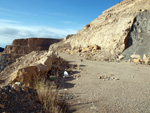 Grupo Mineralógico de Alicante. Cantera de Áridos de Holcin, Busot. Alicante