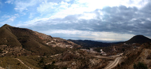 Grupo Mineralógico de Alicante. Cantera de Áridos de Holcin, Busot. Alicante