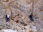 Grupo Mineralógico de Alicante.  Cantera de Áridos de Holcin, Busot. Alicante 
