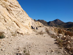 Grupo Mineralógico de Alicante. Cantera de Áridos de Holcin. Busot. Alicante