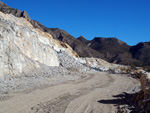 Grupo Mineralógico de Alicante.  Cantera de Áridos Sodira. Busot. Alicante 