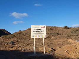 Cantera Alabastre. La Alcoraia. Alicante    