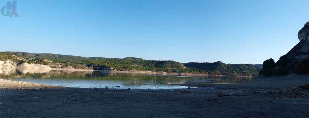 Embalse de Camarillas desde la Cantera diatomeas Agramon Albacete