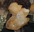 Grupo Mineralógico de Alicatnte. II Feria de Minerales de Elche. Stand de Krystalia