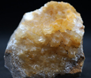 Calcita. Cantera de áridos de Sodira. Cabeçonet, Busot, Alicante