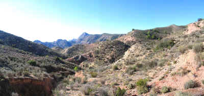 panoramica3.jpg (232036 bytes)