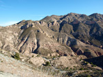 Grupo Mineralógico de Alicante. Cantera de Ofitas de los Serranos y sierra de Albatera  Alicante  