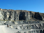 Grupo Mineralógico de Alicante. Cantera de Ofitas de los Serranos y sierra de Albatera  Alicante  