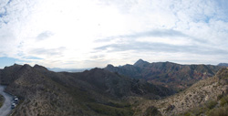 Grupo Mineralógico de Alicante. Cantera de Ofitas de los Serranos y sierra de Albatera  Alicante  