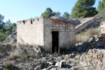 Grupo Mineralógico de Alicante. Explotaciones de Yeso El Cabezo. Cantera de los García . Villena. Alicante    