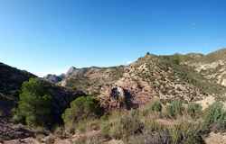 Grupo Mineralógico de Alicante.Sierra de Albatera. Hondón de los Frailes. Alicante   