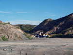 Grupo Mineralógico de Alicante. Explotación de Ofitas Los Serranos. Hondón de los Frailes. Alicante   