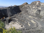 Grupo Mineralógico de Alicante. Explotación de Ofitas Los Serranos. Hondón de los Frailes. Alicante   