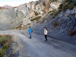 Grupo Mineralógico de Alicante. Explotación de Ofitas Los Serranos. Hondón de los Frailes. Alicante   