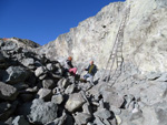 Grupo Mineralógico de Alicante.  Explotación de Ofitas Los Serranos. Hondón de los Frailes. Alicante  