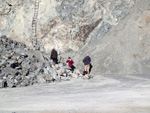 Grupo Mineralógico de Alicante. Explotación de Ofitas Los Serranos. Hondón de los Frailes. Alicante   