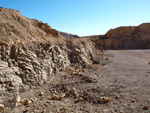 Grupo Mineralógico de Alicante.Explotación de de áridos de Holcin. El Cabezonet. Busot. Alicante

 