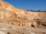 Grupo Mineralógico de Alicante. Gravera del Barraquero, Hoya Redonda, Enguera, Comarca Canal de Navarrés, Valencia 