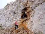 Grupo Mineralógico de Alicante.  Cantera de Áridos Holcin. Busot. Alicante 